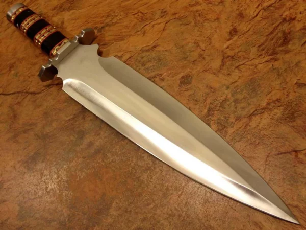 Custom Hand Made D2 Steel Beautiful Dagger Knife with Bull Horn Handle DK 5 7