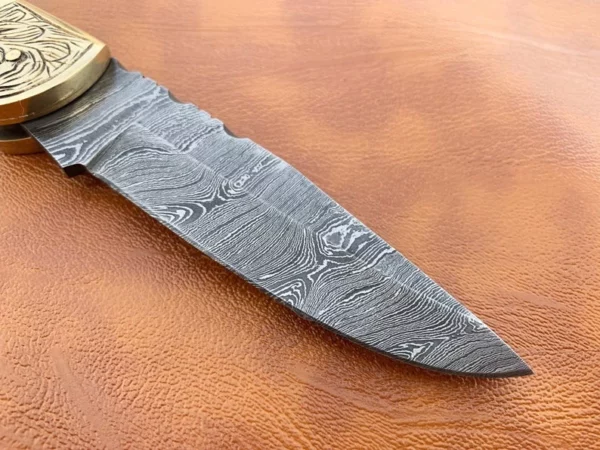 Custom Hand Made Damascus Steel Hunting pocket knife With Colored Wood Handle FK 19 3