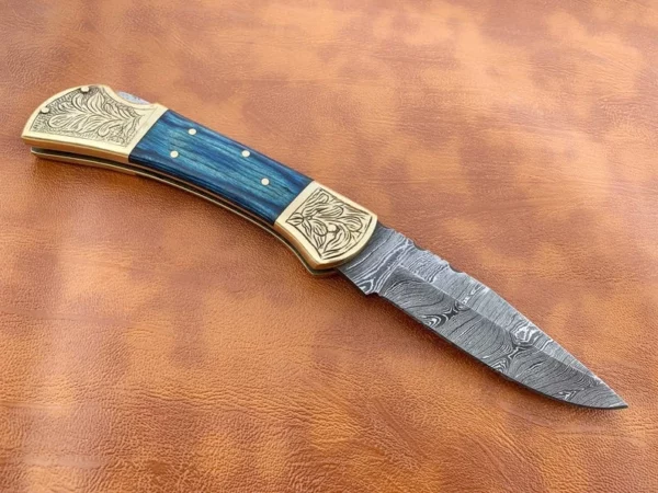Custom Hand Made Damascus Steel Hunting pocket knife With Colored Wood Handle FK 19 4