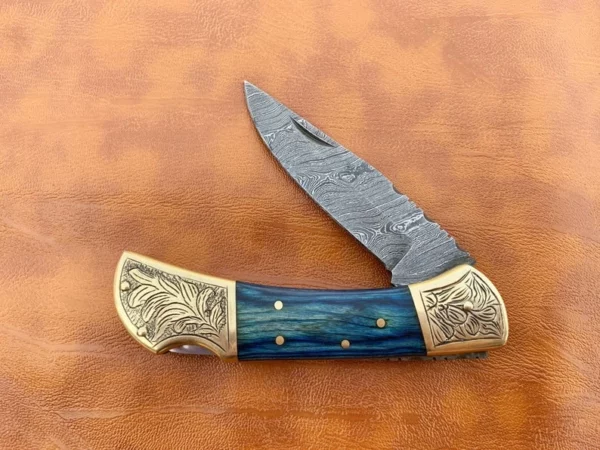 Custom Hand Made Damascus Steel Hunting pocket knife With Colored Wood Handle FK 19 5