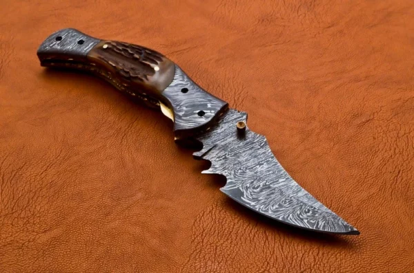 Custom Hand Made Damascus Steel hunting Pocket Knife with Stag Horn Handle Fk 49 2