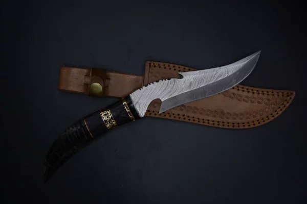 Custom Handmade Damascus Steel Bowie Knife with Horn Handle BK 4 2