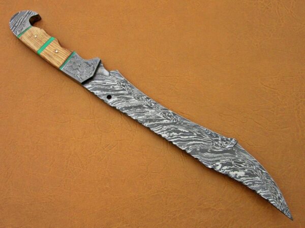 Custom Handmade Damascus Steel Hunting Knife with Beautiful Wooden Handle HK 21 5