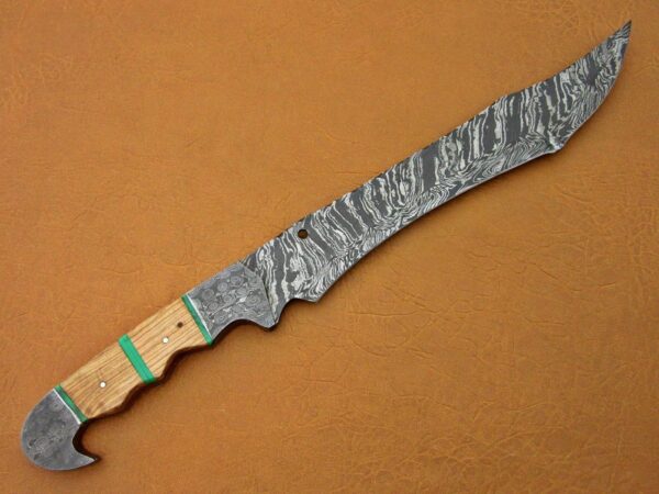 Custom Handmade Damascus Steel Hunting Knife with Beautiful Wooden Handle HK 21 8