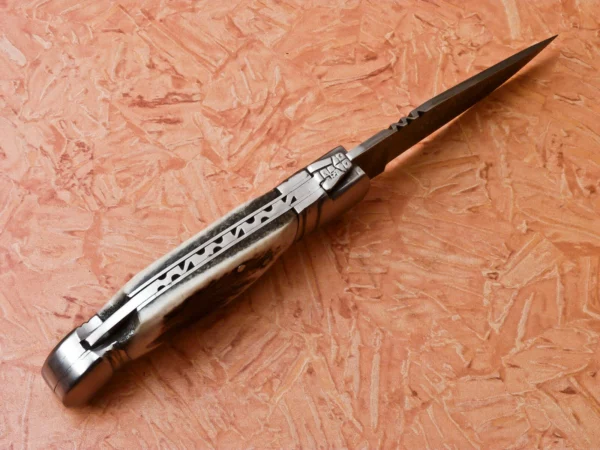 Custom Handmade Damascus Steel Hunting Pocket Knife with Amazing Stag Horn Handle Fk 62 4