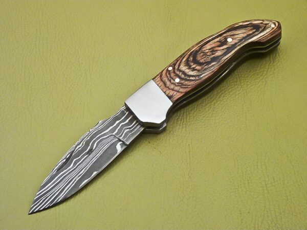 Custom Made Damascus Folding Knife with Amazing Pakka Wood Handle Fk 29 3