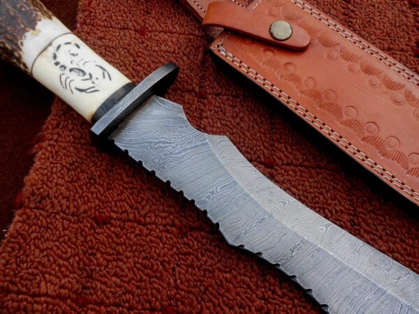 Custom Made Damascus Steel Amazing Hunting Bowie knife BK 28 3