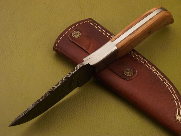 Custom Made Damascus Steel Hunting Knife with Beautiful Olive Wood Handle HK 16 7