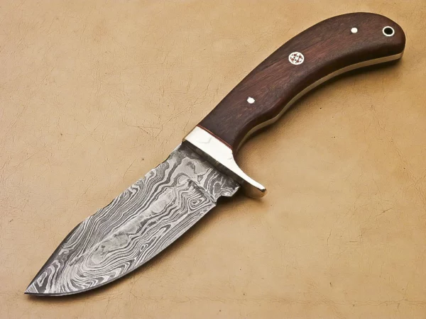 Handmade Damascus Hunting Knife with Walnut Wood HK 04 2