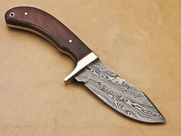 Handmade Damascus Hunting Knife with Walnut Wood HK 04 3
