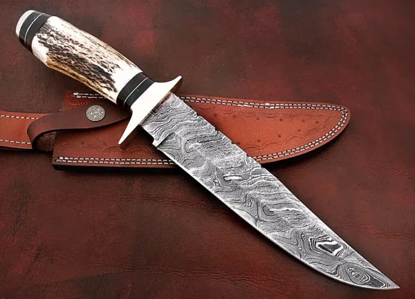 Handmade Damascus Steel Amazing Hunting Knife with Beautiful Stag Horn Handle HK 29 03