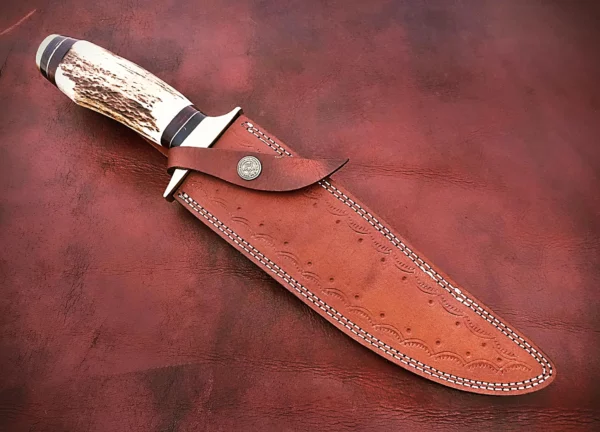 Handmade Damascus Steel Amazing Hunting Knife with Beautiful Stag Horn Handle HK 29 05