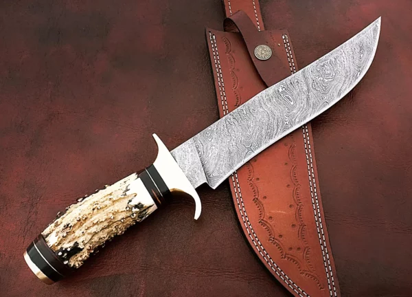 Handmade Damascus Steel Hunting Knife With Stag Horn Handle HK 30 04